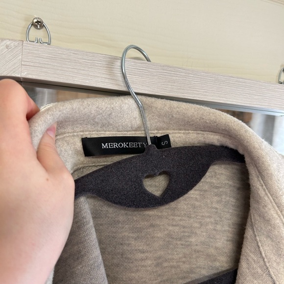 Beige/Gray Button-Up Jacket - Picture 3 of 3